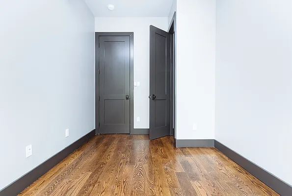 Rented by Nooklyn NYC LLC | media 55