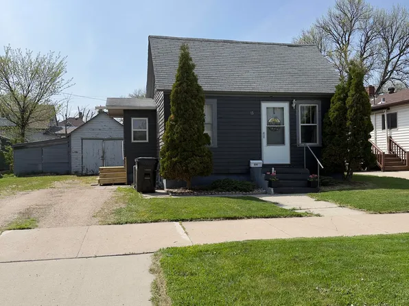 315 7th Ave NE, Valley City, ND 58072