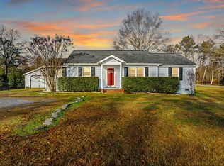 611 Beaverdale Rd NE, Dalton, GA 30721