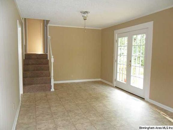 5th image of 407 Ann Ave
