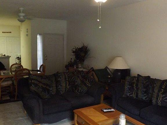3rd image of 855 Southern Creek Dr