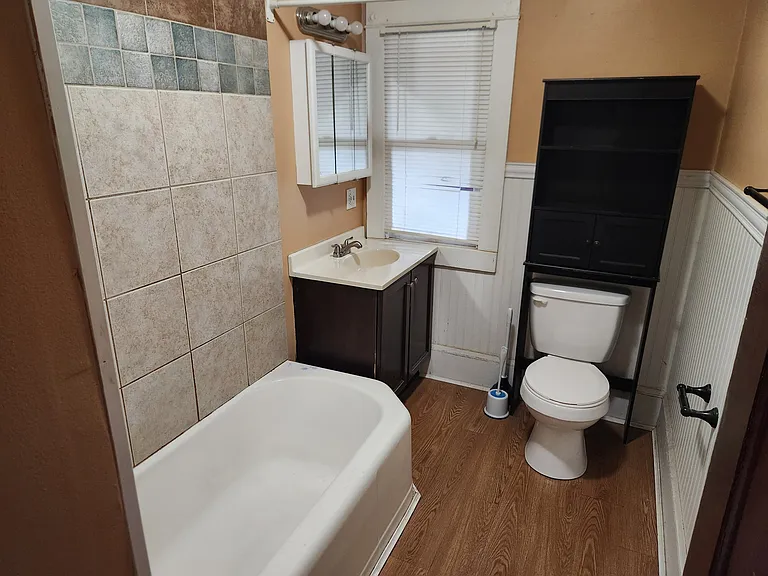 325 S Broad St #1 — Photo 13