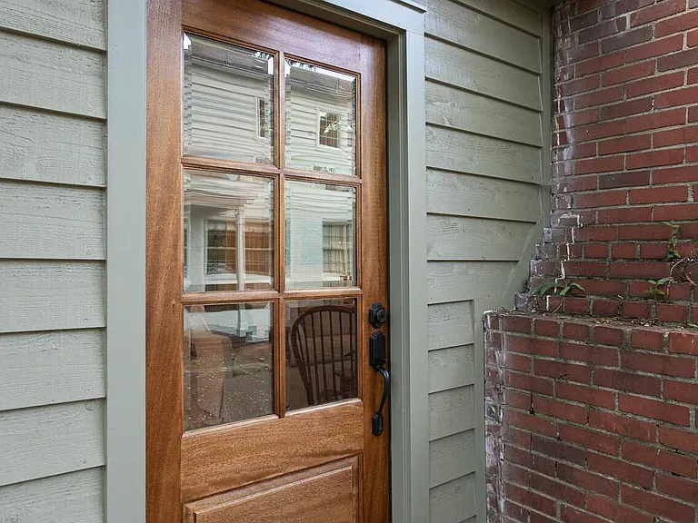 821 N Buchanan Blvd #C — Photo 2
