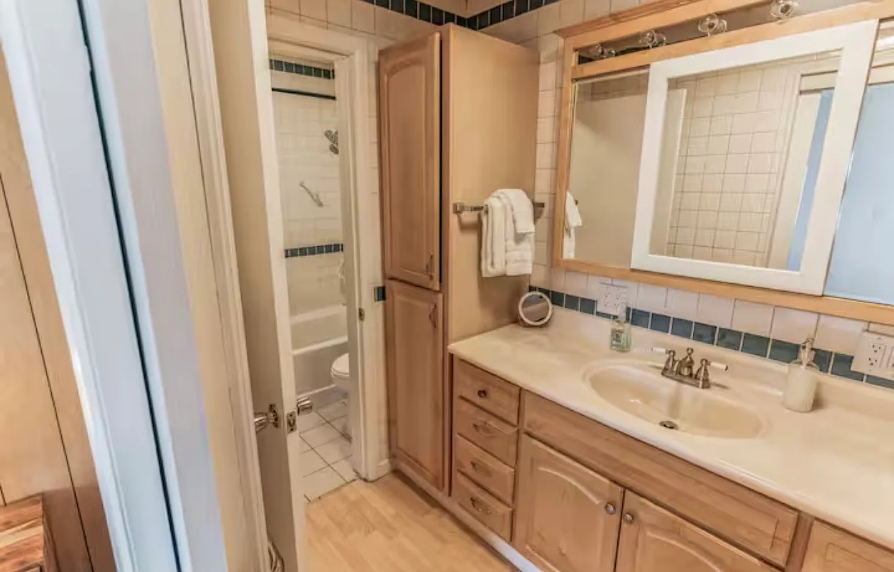 2 bed, 1152 sqft, $2,300 — Photo 4