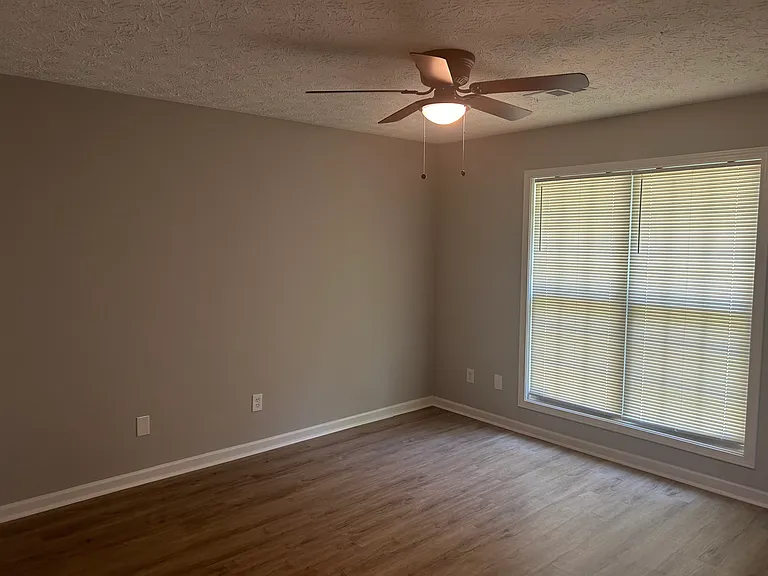 7001 Hunter Hill Ct — Photo 5