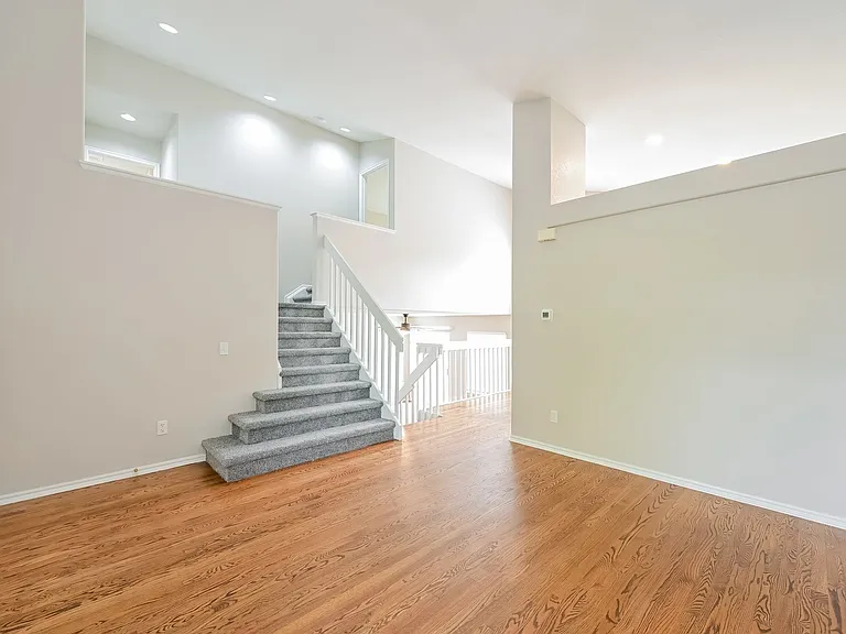 9605 Parramatta Pl — Photo 3
