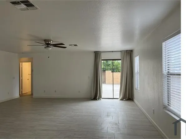 2403 E Palm Beach Dr, Chandler, AZ 85249