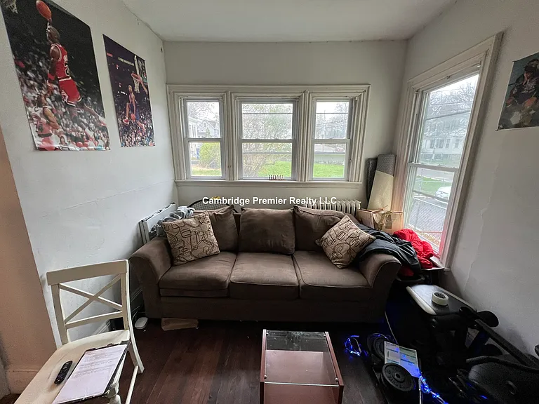 76 Curtis St #1 — Photo 4