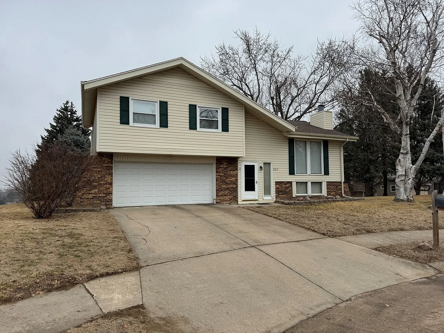 Beautiful Home for Rent in Omaha — Photo 2