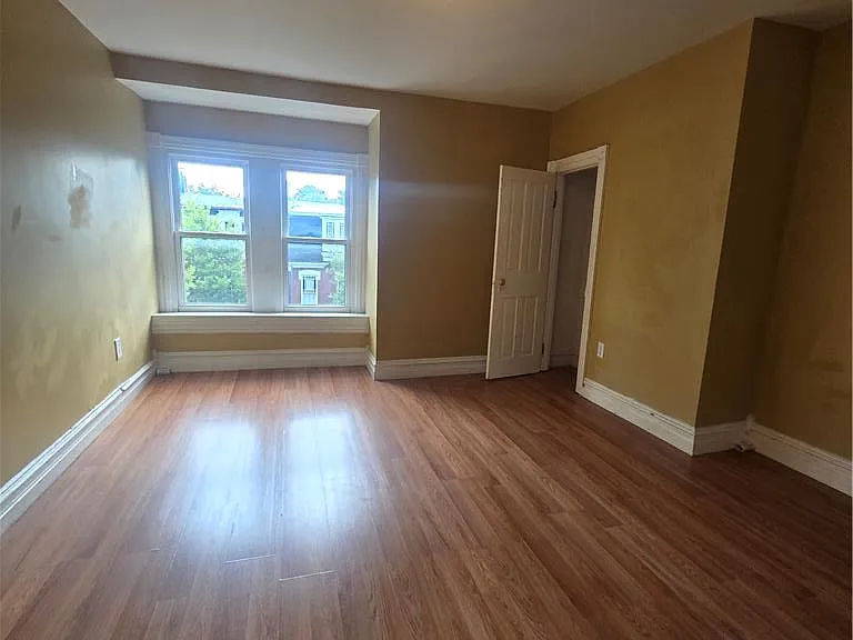 328 N 9th St #3 — Photo 2