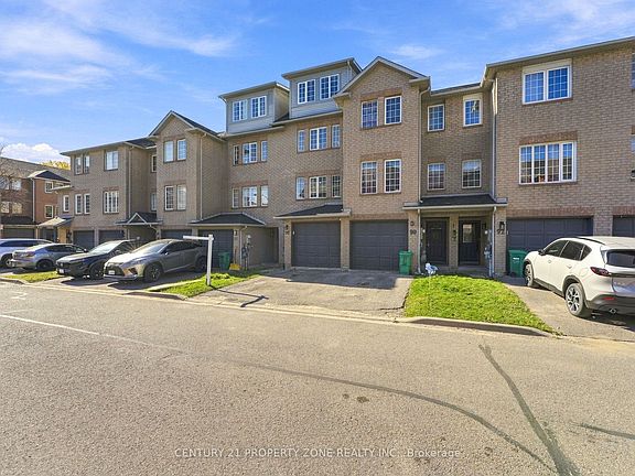 3rd image of 88 Spadina Rd