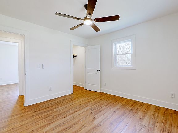 5th image of 6115 Zander Rd