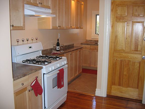 1ST UNIT KITCHEN 
