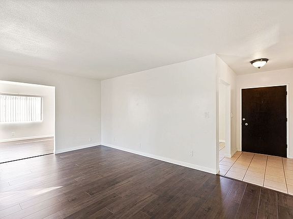 3rd image of 1806 E Palm Dr
