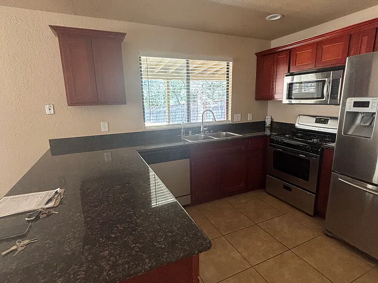 2863 Greenhorn Ct — Photo 15
