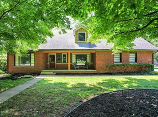 2796 Sycamore St, Columbus, IN 47201