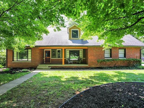 2796 Sycamore St, Columbus, IN 47201