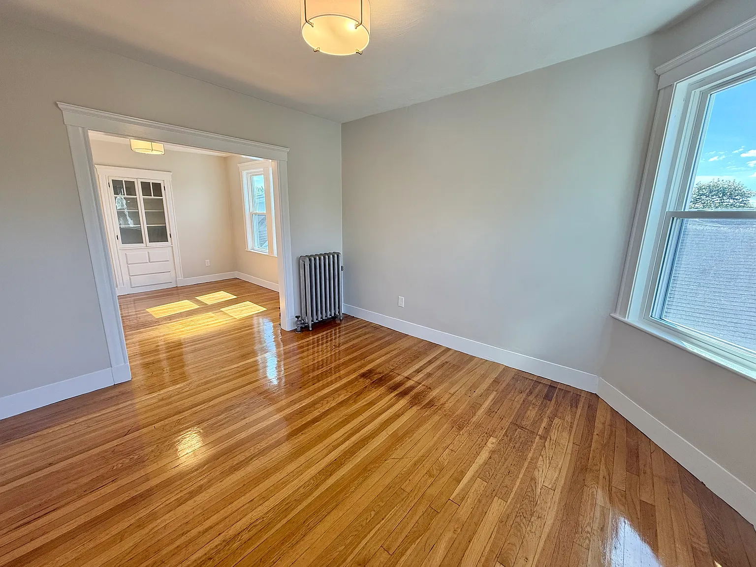 2 bed, 1000 sqft, $2,800 — Photo 2