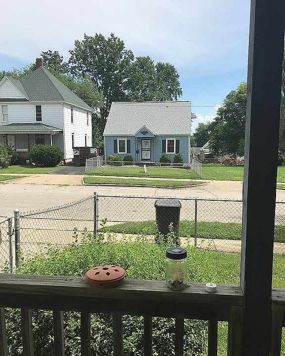 2nd image of 749 E Cleveland Ave