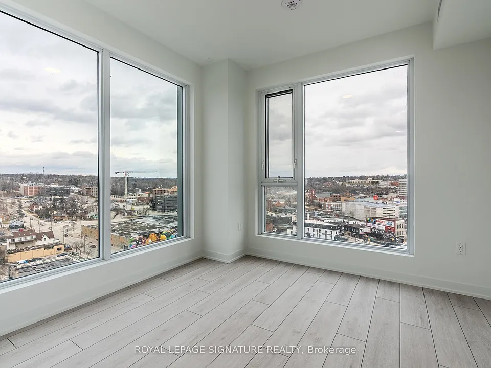 39 Mary St #1305