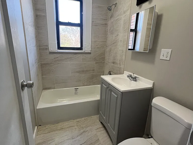 1009 S Orange Ave #407 — Photo 1
