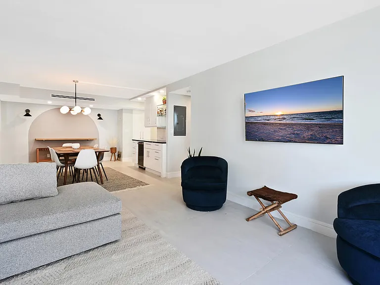4001 Gulf Shore Blvd N #602 — Photo 6