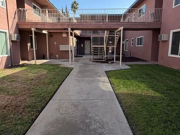 3083 N. E, 3083 N E St #4, San Bernardino, CA 92405