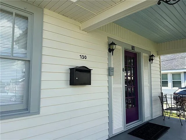 2 bed, 1.0 bath, 1056 sqft, $2,600 — Photo 2