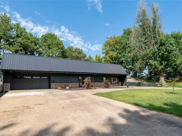 19705 State Hwy E, Bloomfield, MO 63825