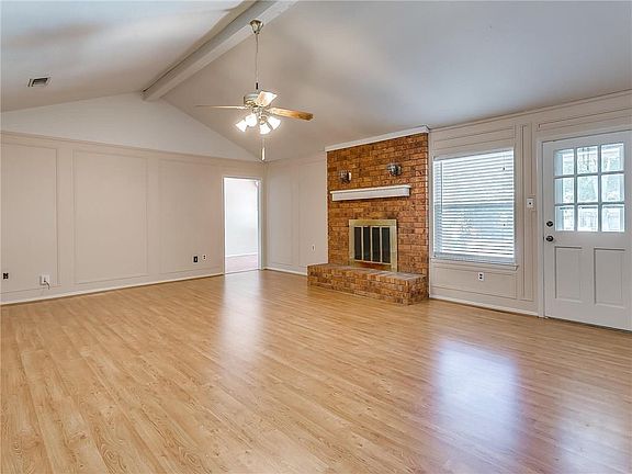 3rd image of 4704 Brandingshire Pl