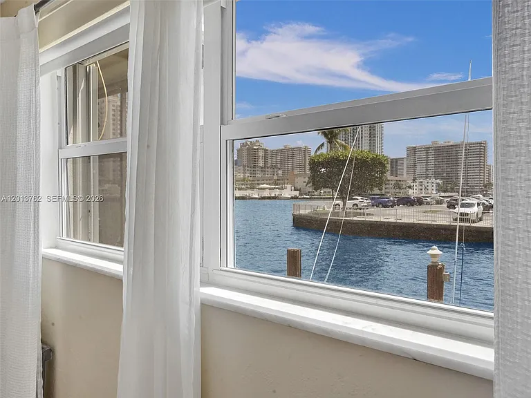 2600 Diana Dr #105 — Photo 6