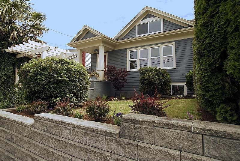 2nd image of 2220 10th Ave E