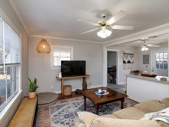 4th image of 112 Casstevens St