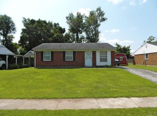 393 E Blue Jay Rd, Louisville, KY 40229