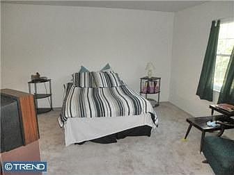 5th image of 420 Monmouth Pl