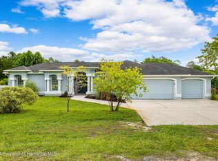 7134 Blackpine Ct, Weeki Wachee, FL 34613