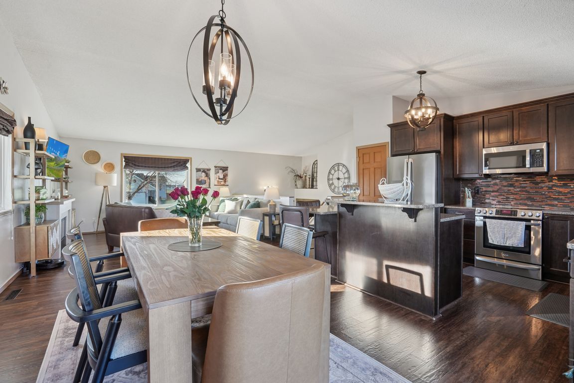 next background image