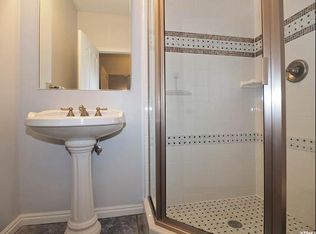 609 S Parkway Dr, North Salt Lake, UT 84054