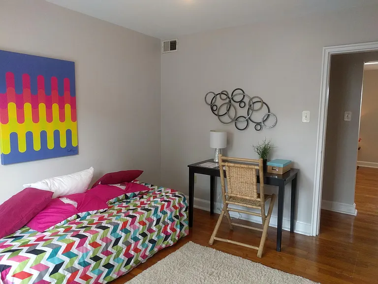 1301 S Walter Reed Dr — Photo 6