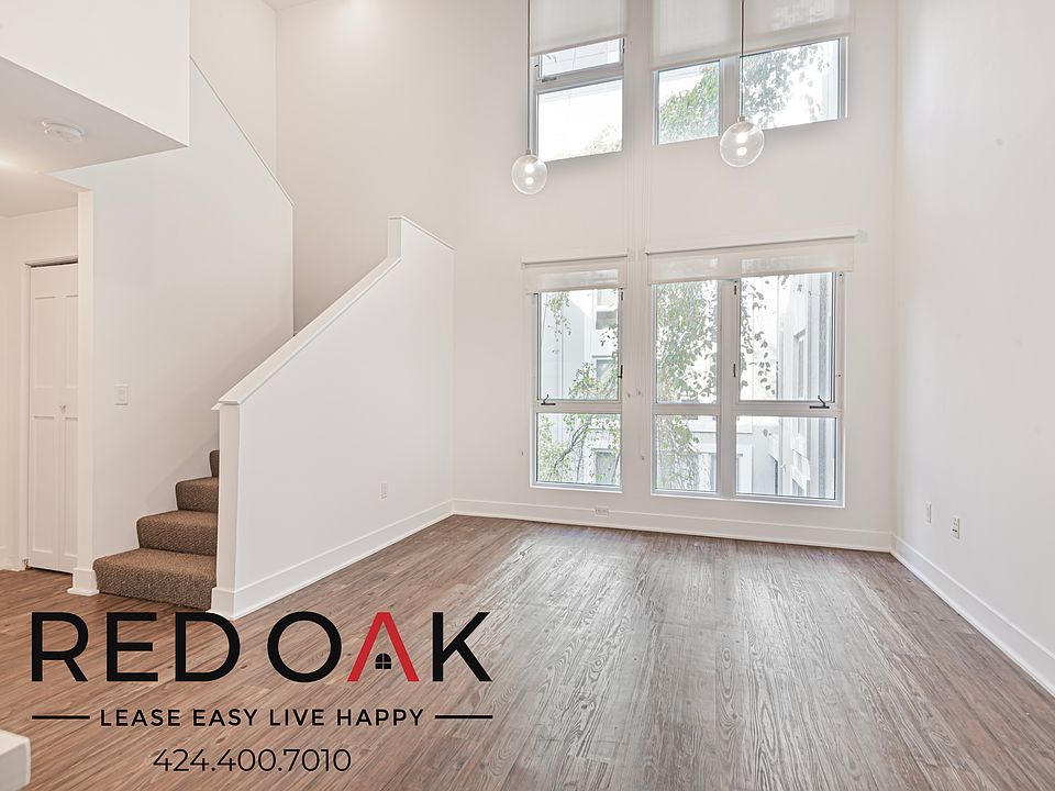 1st image of 1168 1/4 S Barrington Ave #516