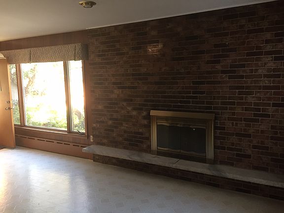 5th image of 510 E 21st St