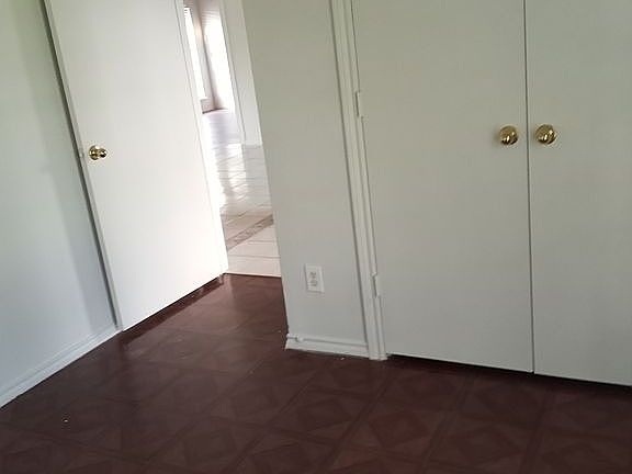 4th image of 604 Matador Dr