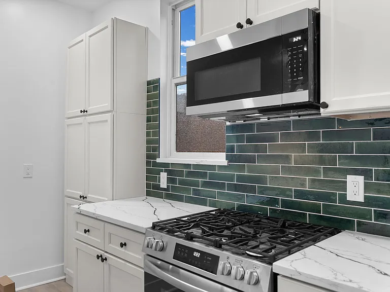 2035 Forbes Ave #201 — Photo 22