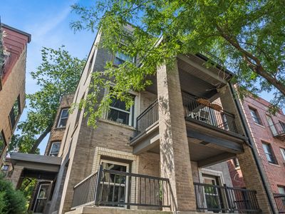 817 W Lawrence Ave APT 1, Chicago, IL, 60640