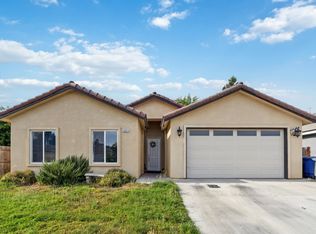 1021 Adell St, Madera, CA 93638