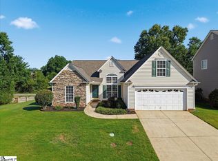 207 Grimes Dr, Simpsonville, SC 29681