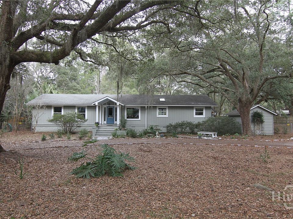 1st image of 20 Grande Oaks  Dr
