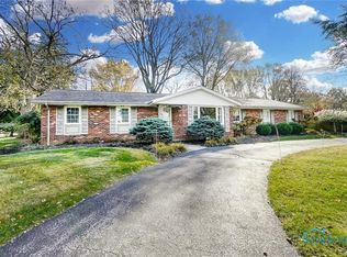 700 Hawthorne Rd, Findlay, OH 45840