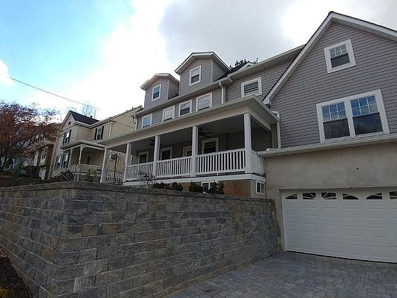 2nd image of 109 Mountainview Ave