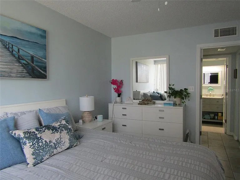 5136 Harpers Croft #11 — Photo 22